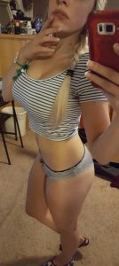 coquine toute nue dans le 46 pour du sexe