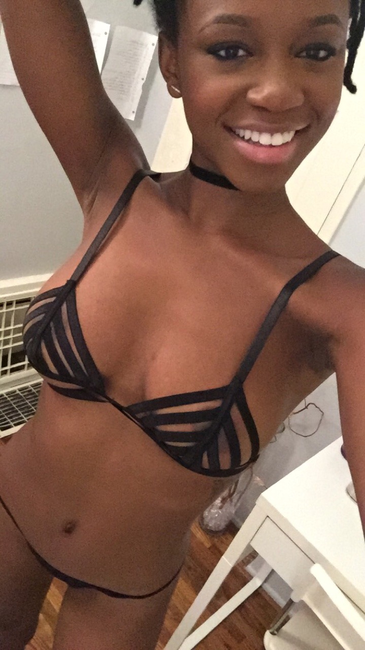 femme nue sexy dans le 79