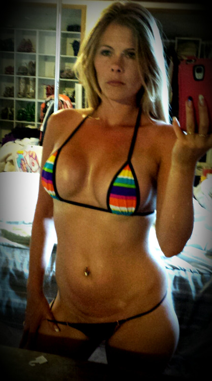 photo sexe de femme mature chatte rasée dans le 25